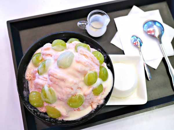  彩虹雪。雪花冰甜品屋｜華麗的雪花冰，讓你品嘗到百分百的鮮果滋味