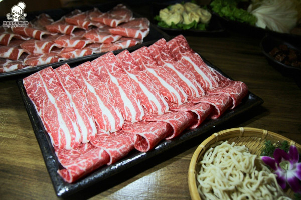 吃-鳳山。富鼎軒巴蜀麻辣燙之50多種藥材熬煮濃醇麻香味