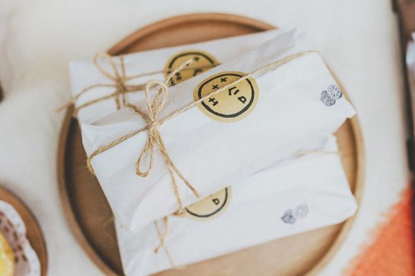 【網購】隱藏版網路甜點。土十十合。吃過還想吃的糖霜檸檬磅蛋糕/迷你瑪德蓮