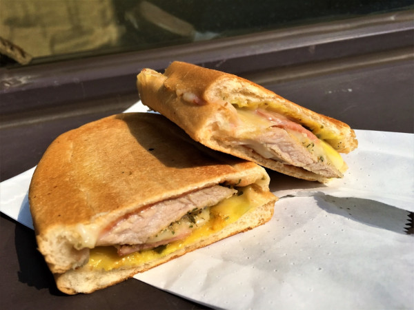 傳說中五星主廚快餐車的美味古巴三明治~Pesso比小索-古巴三明治