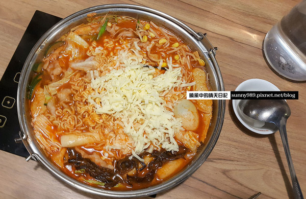 【北車|泰一格年糕火鍋】韓國起司年糕鍋 溫潤不過辣 大人小孩都適合的聚餐好滋味        
      