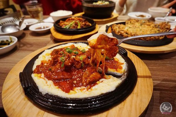 [食記/新北林口]韓食拌樂bibim 林口三井MITSUI OUTLET PARK 來自日本的韓式料理獨家海外首店 超正宗豆腐煲 還有小菜讓你吃到飽