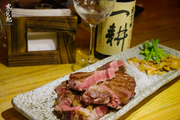 【中肯‧食記】二訪！酒窩 南京店｜超值清酒單杯品飲‧精緻酒食私房品酩好店！