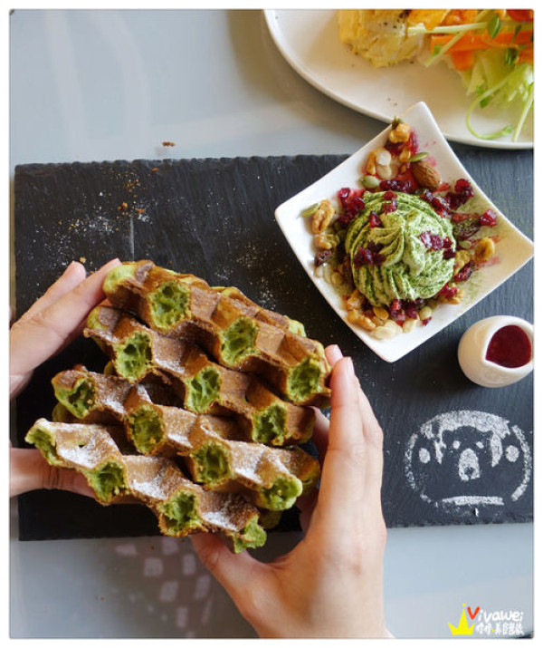 宜蘭市｜溫馨又好客的不限時咖啡廳『熊來了咖啡』 宜蘭市 完整菜單 下午茶 有插座 有wifi  光復國小 宜蘭酒廠