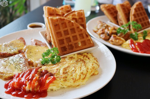 【台南東區】Gold House 金色小屋比利時創意鬆餅（崇道店）-早午餐．下午茶．寵物友善餐廳