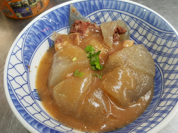 【食-新竹東區】金正好吃（西大店）★鮮蚵大腸麵線☆圓環蚵仔煎★深坑臭豆腐☆紅寶石肉圓