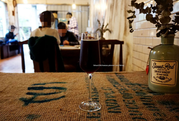 【台中西區】冰穀咖啡BeanGood Cafe城市實顯地-160元無限喝咖啡.快閃咖啡店.下一個地點會在哪裡出現呢?單品咖啡豆.咖啡耳掛.冰釀咖啡.尼克6號店隔壁