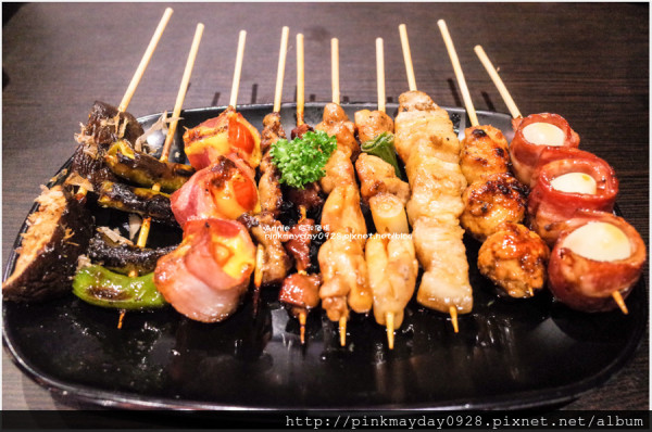 ✿高雄✿ 平價的日式居酒屋 提供日本正統炭火燒烤及海鮮料理 串燒料理值得一嚐 ➜ 昭和酒場