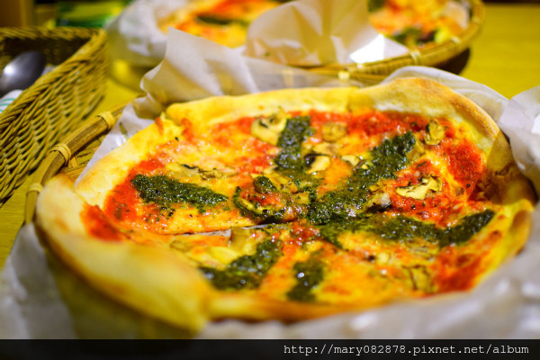 公館 x 瑪莉珍披薩｜豐富的口味變化，搭上薄脆pizza餅皮！