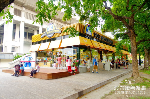 《高雄美食》卡通主題餐廳~ （高雄文化中心店）❤救援小英雄波力來囉！台灣唯一取得韓國POLI正式授權的親子餐廳｡