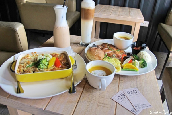 【台南】中西區 ★ Double9 - 80歲阿公等級的老屋，用最新鮮的食材呈現帶給大家滿滿活力的一餐