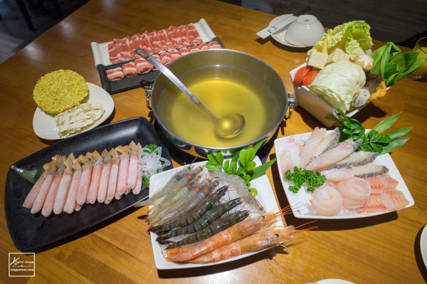 台北│【大釧鍋物】享受生日大餐，台北海鮮火鍋//北海道松葉蟹腿肉雙人套餐//(近捷運南京復興站)