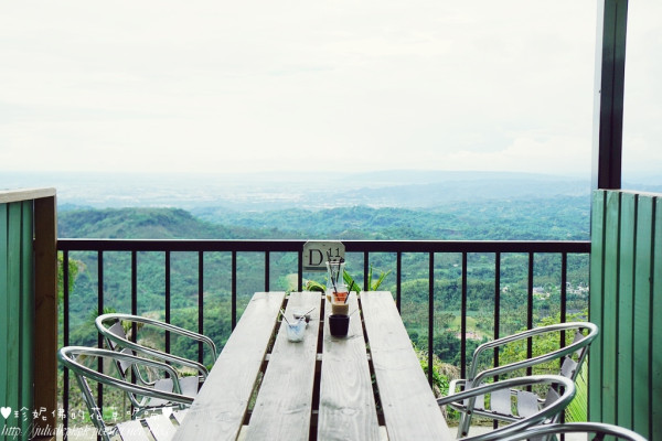 【雲林-古坑鄉】華山景觀咖啡「樺鄉咖啡莊園」咖啡香醇、景色宜人，園內的小動物區是孩子們的小小樂園