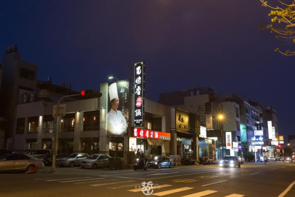 正宗川蜀風味，一吃就上癮，越吃越過癮的蜀姥香麻辣鍋-府前店 - 老莫 Say台南