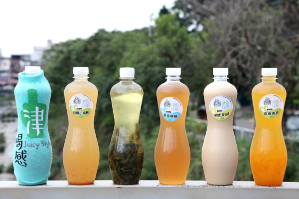 【台南中西區-美食】芯芯要去【吾唐】~冷泡高山青茶專賣店。基玉促搭。津喝感