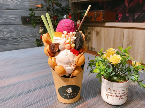【台中西屯區】Senza Fine夏妃創意餐飲。繽紛義式冰淇淋配港式雞蛋仔