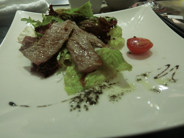 青菜呷呷。食尚小咪 ♥ 【推薦台北市好吃鐵板燒-- 犇高級鐵板燒--和牛肉好吃餐後甜點好吃推薦台北市好吃鐵板餐廳】