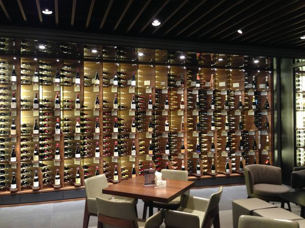 [ 台北 ] DOMAINE WINE CELLARS - 國父紀念館 高質感葡萄酒專賣店但也有好喝咖啡