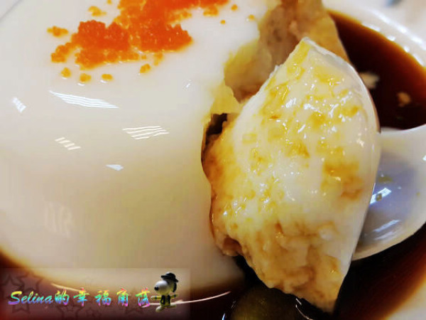 高雄鹽埕•藏身巷弄美食小吃【曾記廚房】鯊魚皮麵羹&山藥奶豆腐