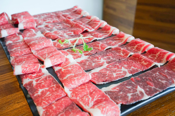 『魔王在吃 358精緻涮涮鍋』台北中山區 親力親為的型男火鍋店 食材新鮮湯頭天然/捷運中山站鍋物『內文有店家資訊』