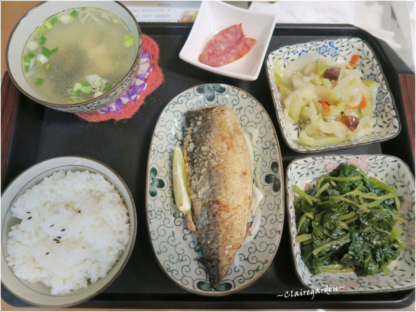 [南崁菜鳥覓食記] 樂樂雞 ~CP值高，家庭式套餐。兩菜一湯一條魚整套100元