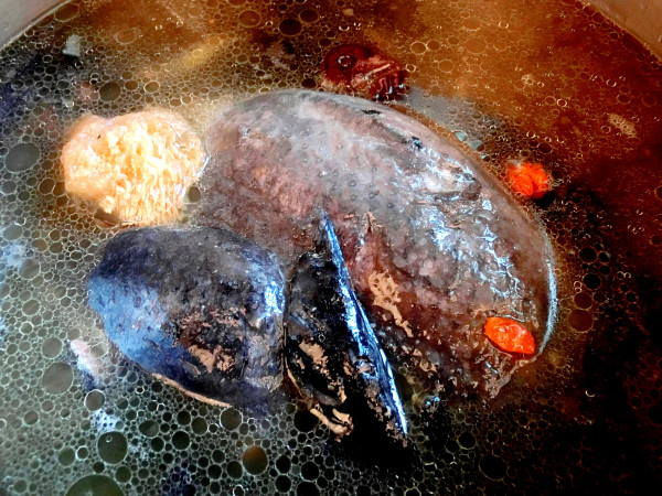 立瑞畜產 放漫穀雞系列組合              