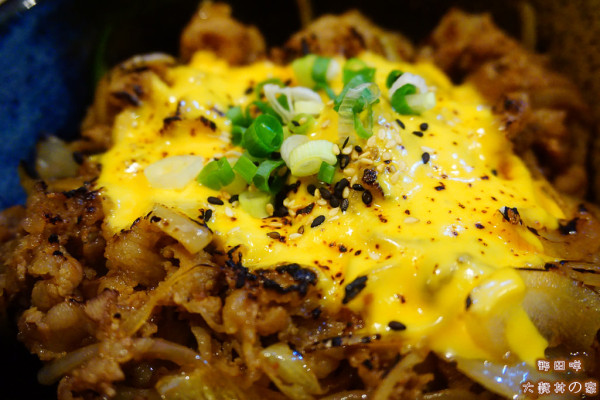 【高雄】♛大穀丼の家　熟食丼飯専売店♛新開幕丼飯專賣店．傳承日本師傅的手藝．美味濃郁的丼飯．高CP值．五福二路X林森一路