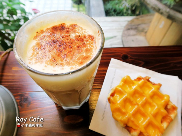 【捷運忠孝敦化站】Ray Cafe~東區平價咖啡，40元就能喝到好咖啡!(WIFI/無限時/無低消/不加收服務費/可外帶/滿200元即可外送)文末有抽獎活動喔!