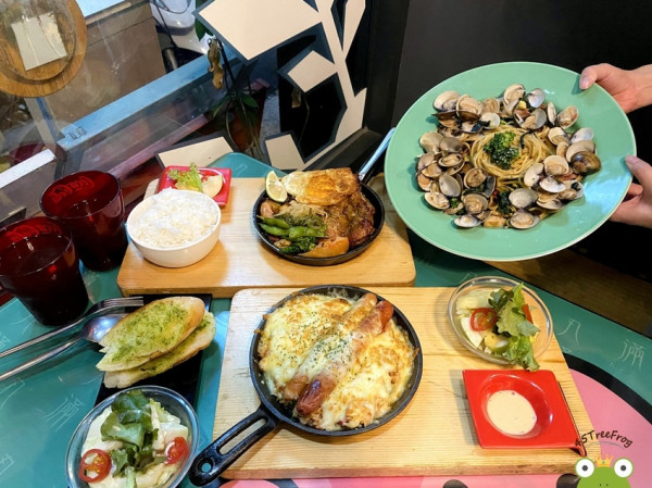 【美食週報EP22】台中美食．丸滿食物所｜國美館周邊老宅餐館，文創x復古x童趣｜美術園道美食推薦