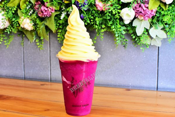 [宜蘭美食]南方澳必訪熱門打卡景點推薦，每天都有不一樣的隱藏版限量天然手作冰淇淋 -- Natural 天然.手作(宜蘭美食推薦、宜蘭夏日冰品推薦、宜蘭特色景點、宜蘭霜淇淋專賣、南方澳美食、蘇澳美食、