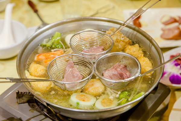 【台北捷運美食】【南港展覽館站美食】爽牛台南清燙牛肉湯(1+2訪).一個人也可以享受的台南涮牛肉火鍋