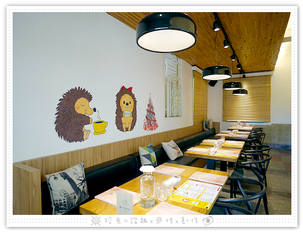 [台南食記] 圈子Brunch.Coffee 台南公園店~早午餐盛宴！獨棟三層老屋！選用米其林三星主廚推薦的法國樂家咖啡！