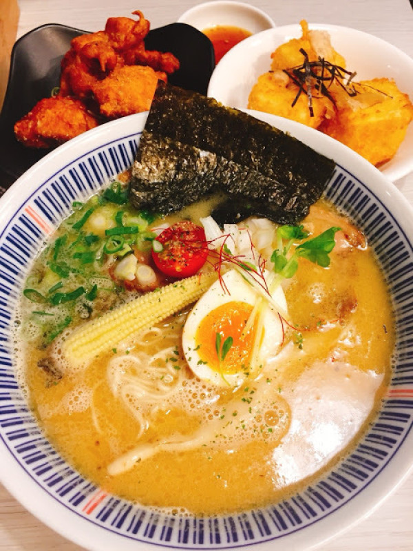 『桃園。中壢』麵屋虎山。火車站前超推薦👍拉麵店
