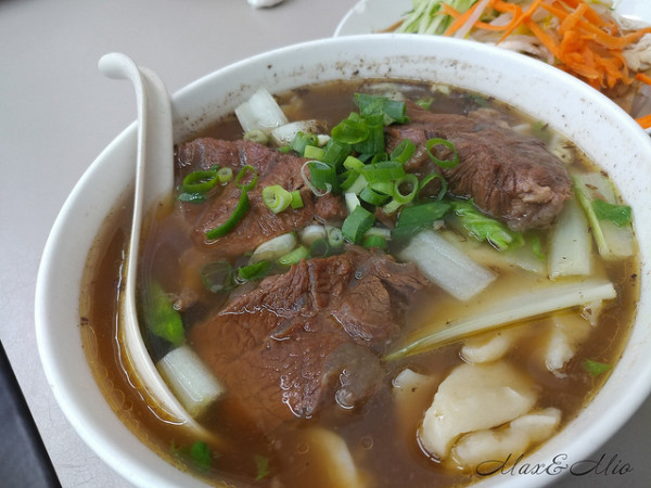 板橋特殊風味牛肉麵推薦-新疆麵食館