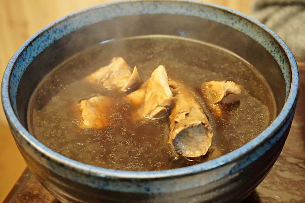 【朝美味小館】藥燉排骨+豬腳