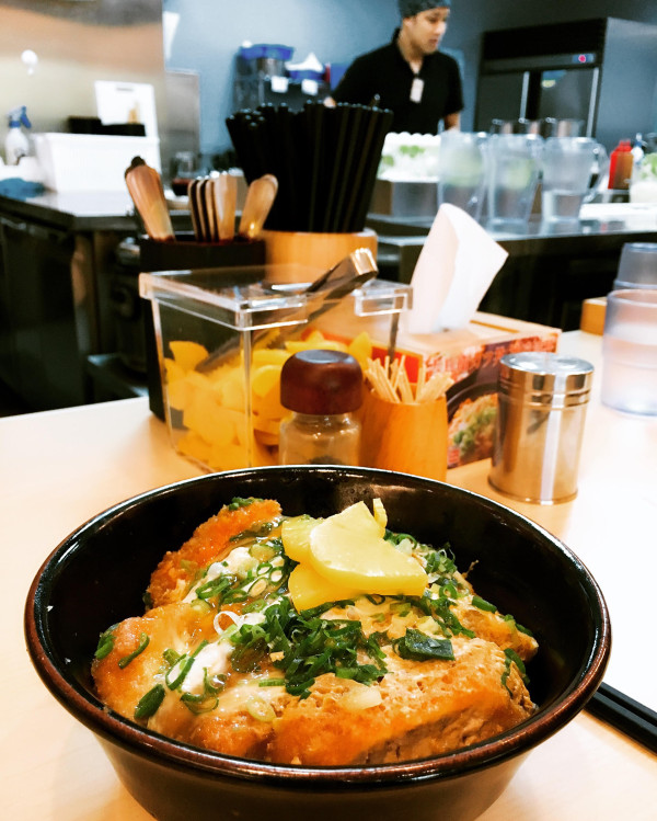 [台北信義] 神戶吉兵衛豬排飯：關西甘味，台北飄香