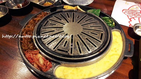 【推薦美食】藝人納豆開的 - 滋滋咕嚕 쩝쩝꿀꺽 韓式烤肉專門店 (中壢威尼斯五號店)