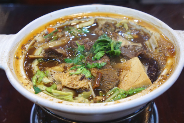 一個人就能享用的羊肉爐 還有牛肉鍋哦-強哥一品羊肉爐@捷運三民站@民生社區