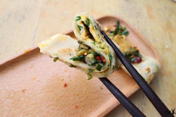 <高雄市-鳳山區>矮厝仔食堂 一周上班兩天的隱藏版蛋餅x激辣讓人爆口水的蔥花辣椒!