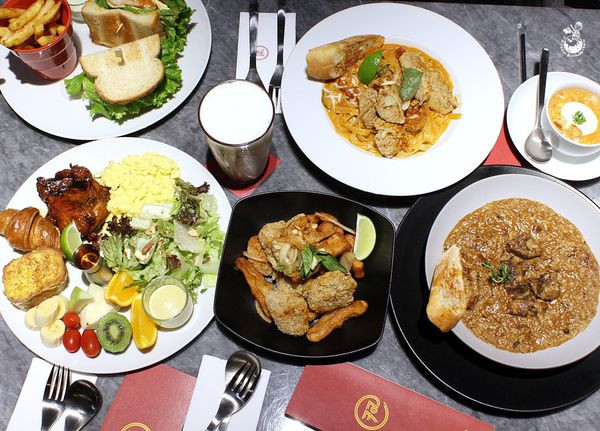 【台中西屯區。美食】双双咖啡 //米平方商場的台義料理，沒吃鹽酥雞就不算來過双双