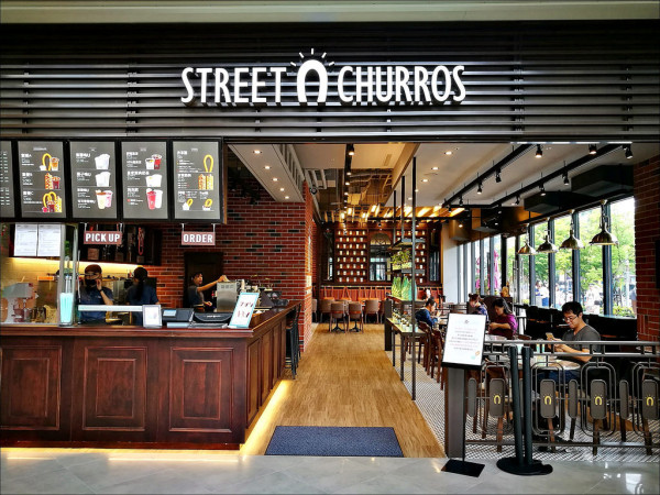 [台中] 秀泰吉拿棒 Street Churros 秀泰站前店 來自韓國的美式人氣小點心 看電影的時候可以買來吃看看