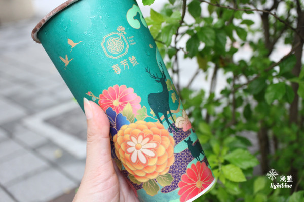 [ 善導寺站美食 ]  淺藍 × 春芳號台北忠孝店～花花杯始祖花鹿杯上市，招牌玉荷青蘆薈蜜、紫薯珍珠鮮奶綠