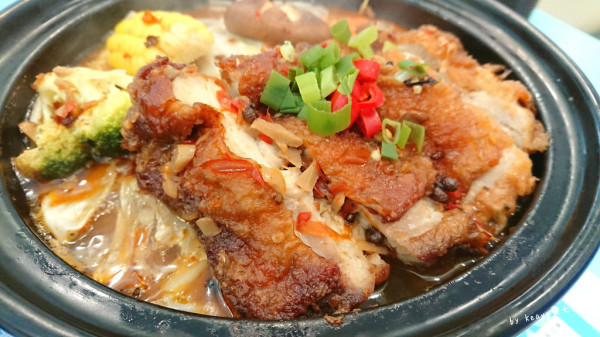 ★雲林北港★【幸福燈塔復合式餐飲】塔吉燒/火鍋/雙味鍋/魚料理/親子餐廳。