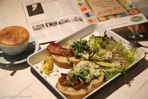 【Stoppage Time．補時咖啡】大安區。手作健康輕食x厲害甜點！可以邊看電影邊喝咖啡的優質咖啡館♥（捷運科技大樓站／和平東路）