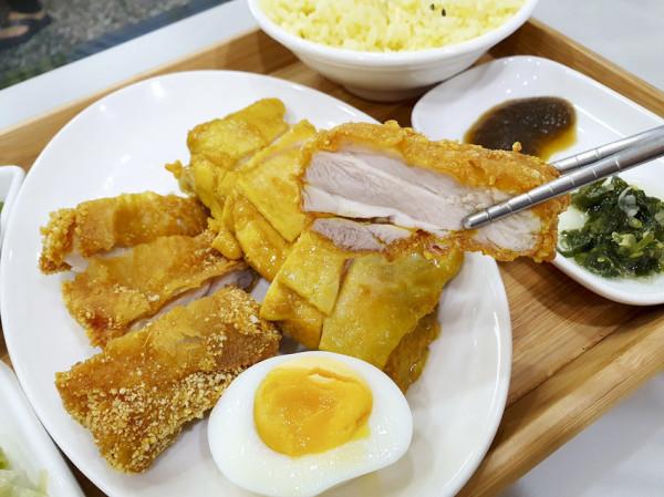 【高雄海南雞飯推薦】佑佑小廚 超無敵爆汁海南雞肉雙拼X甘蔗雞飯 N訪的美味