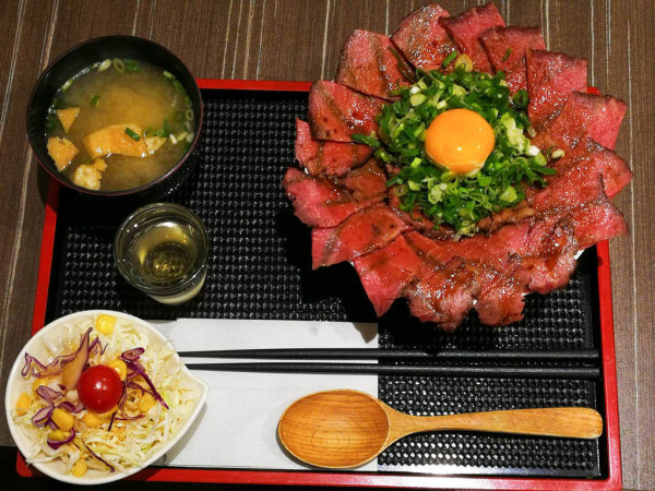 (中山區美食)中山捷運站-丼Fun「日本式丼ご飯,IG打卡炙燒薔薇丼