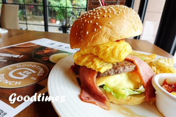 【南京三民早午餐】漾漾好時餐廳 Goodtimes 東興店 ♥ 全天候早午餐 大份量美式早午餐 DIY披薩及鬆餅 有WiFi、免服務費 內有完整菜單