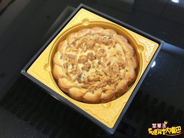 苗栗卓蘭伴手禮美食喜餅》江記永安喜餅旗艦店菜單價位大公開！台三線上新熱門景點免費試吃又好逛~推薦 豆沙核桃、肉餅核桃、紅豆麻糬。