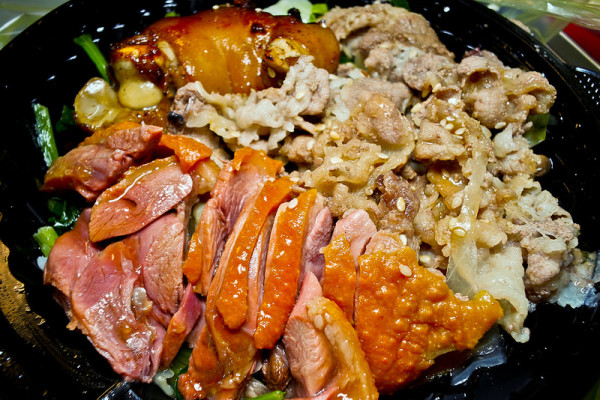 原凱養生精緻便當 光華店 忠孝新生人氣排隊便當店,茶鵝好吃,單看牛丼也比連鎖店好吃!!