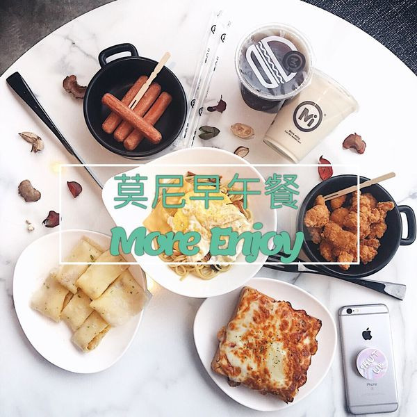 【二訪】台中・西區｜排隊人潮依舊不間斷の莫尼Morni早餐店・打卡必備大理石、乾燥花和霓虹燈